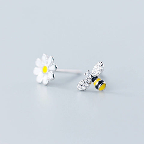 Cute Bee Flower Earrings Gold Floral Earrings Silver - Froppin