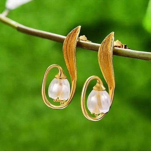 Gold Lily Flower Earrings Minimalist Earrings Floral Earrings, Floral Jewelry Dainty Earrings Flower Jewelry Delicate Earrings Cute Earrings - Froppin
