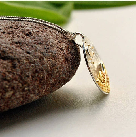 Gold Opal Moon Necklace - Froppin