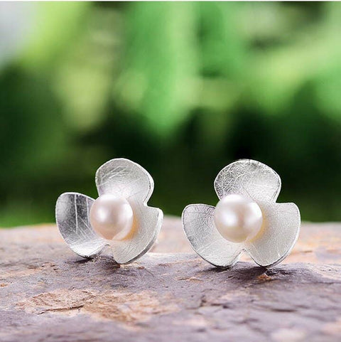 Gold Pearl Earrings Blooming Flower Earrings - Froppin