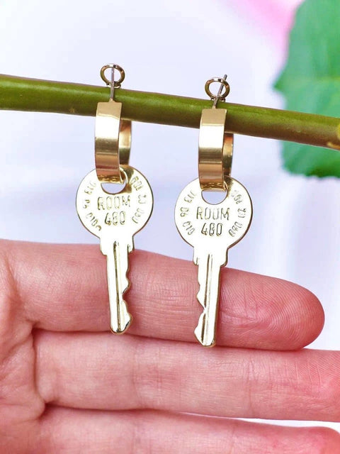 Golden Keys Dangle Earrings Metallic Keys Realistic Earrings - Froppin