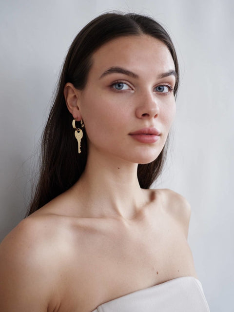 Golden Keys Dangle Earrings Metallic Keys Realistic Earrings - Froppin