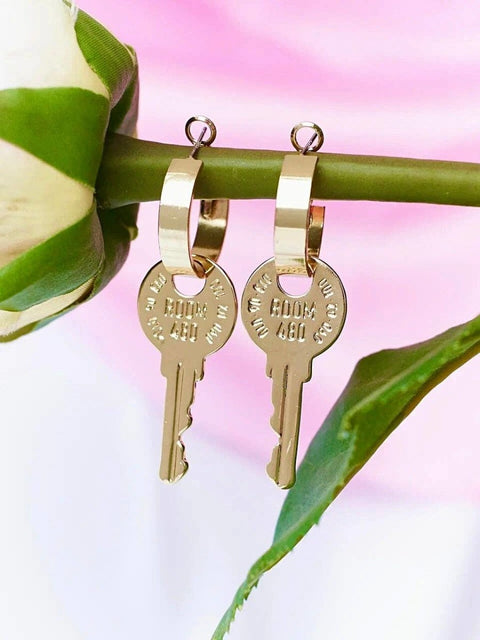 Golden Keys Dangle Earrings Metallic Keys Realistic Earrings - Froppin