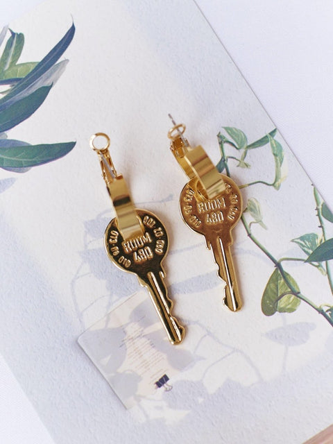 Golden Keys Dangle Earrings Metallic Keys Realistic Earrings - Froppin