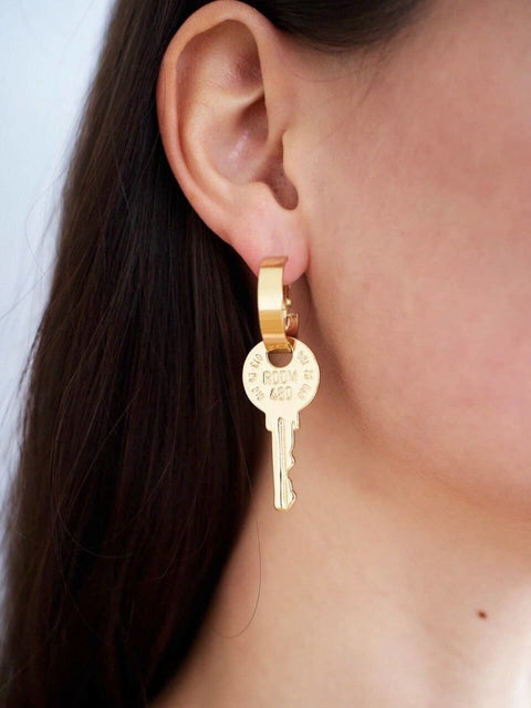 Golden Keys Dangle Earrings Metallic Keys Realistic Earrings - Froppin