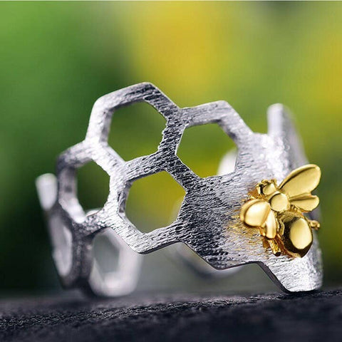 Guard Honey Bee Ring - Froppin