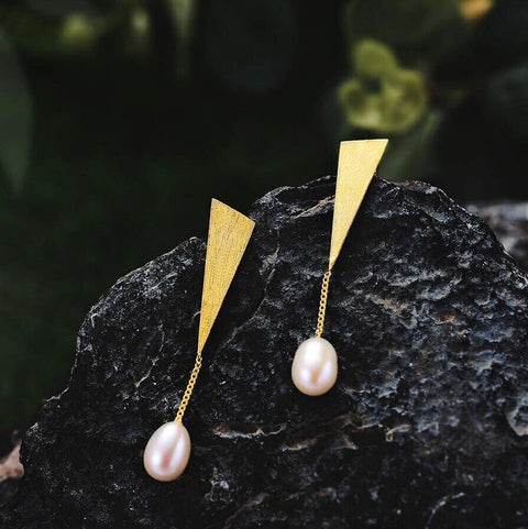Minimalist Exclamation Mark Statement Earrings - Froppin