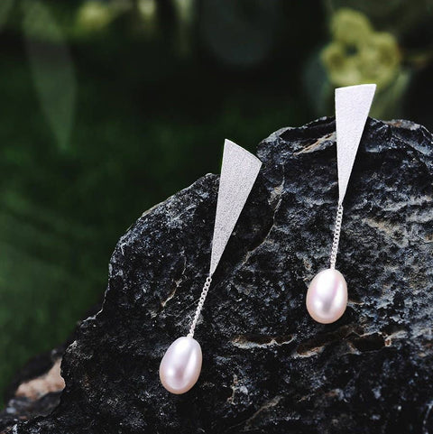 Minimalist Exclamation Mark Statement Earrings - Froppin