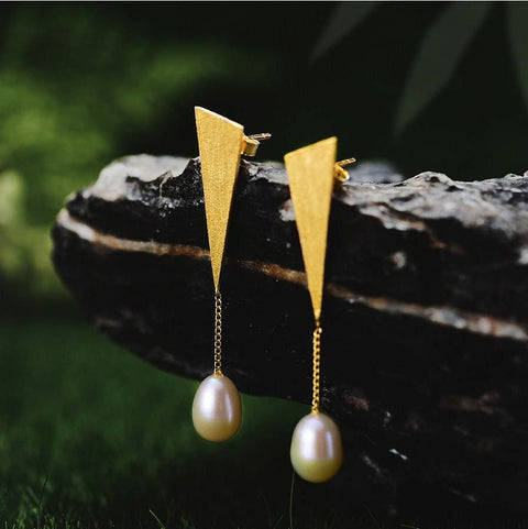 Minimalist Exclamation Mark Statement Earrings - Froppin