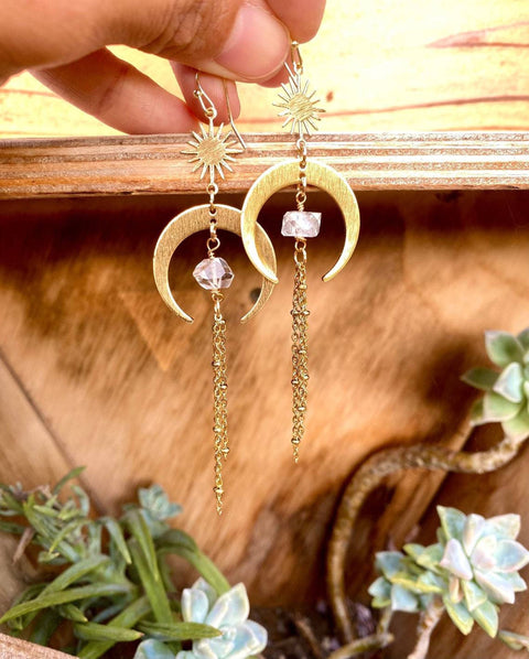 Moon Raw Crystal Earrings, Crescent Minimalist Pink Diamond Earrings, Gold Chain Clear Rough Stone Earrings, Sun Solar System Moon Earrings - Froppin