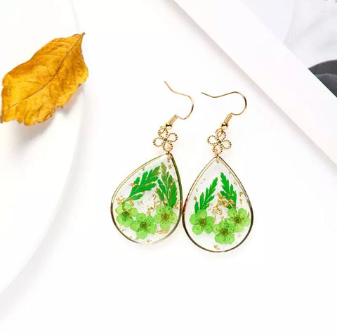 Pressed Flowers Earrings, Dried Leaves Summer Flowers Dangle Earrings, Botanical Glass Blooming Boho Earrings, Clear Dry Epoxy Resin Floral - Froppin
