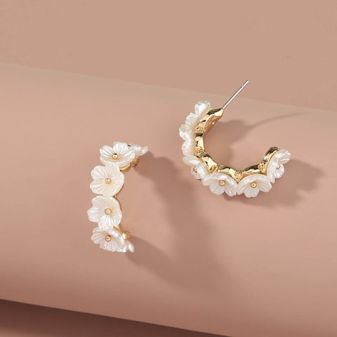 Sakura Japanese Flower earrings, White flower earrings, botanical earrings, Nature earrings, Dainty earrings, Floral earrings, Hoop earrings - Froppin