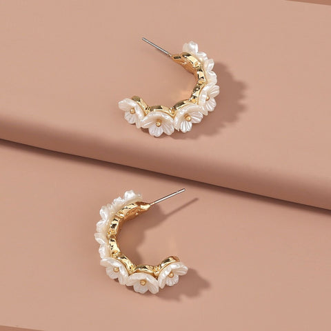 Sakura Japanese Flower earrings, White flower earrings, botanical earrings, Nature earrings, Dainty earrings, Floral earrings, Hoop earrings - Froppin