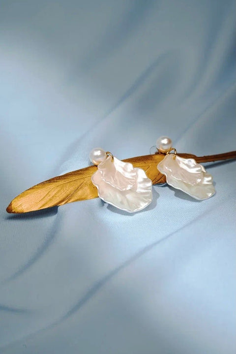 Seashell Shiny White Pearl Elegant Dangle Earrings - Froppin