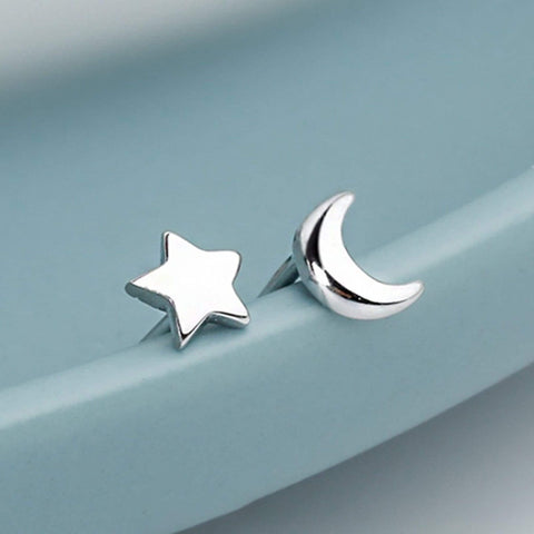 Tiny Moon and Star Earrings 925 Sterling Silver • Minimalist Earrings • Dainty Earrings • Gift for Her • Mothers Day Gift • Stud Earrings - Froppin