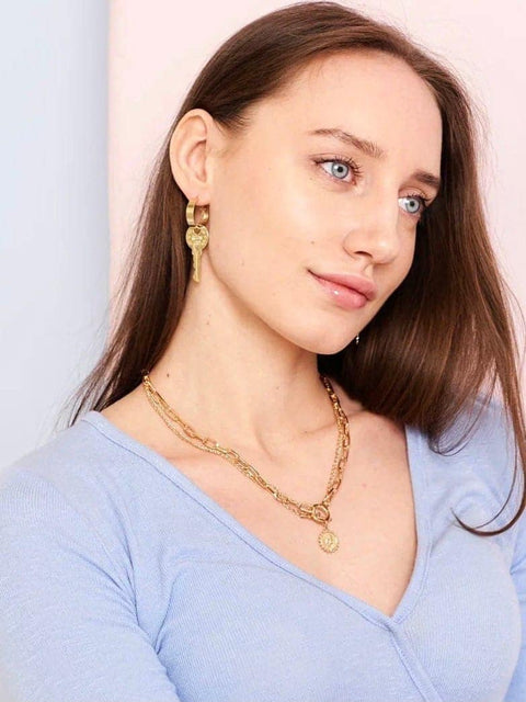 Toggle Clasp Lady Coin Charm Pendant - Froppin