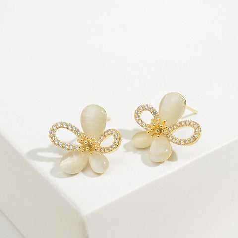 White Forget-me-not Flower Stud Earrings - Froppin